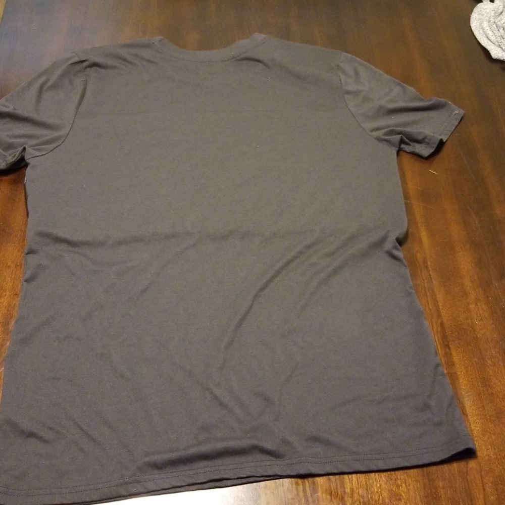 Black T-shirt with leather front pocket - Picture 3 of 6